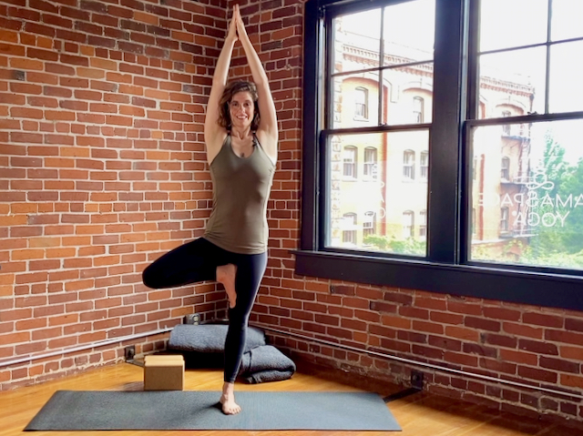 Tanya Woods Demonstrates Prenatal Tree Pose at MamaSpace Yoga